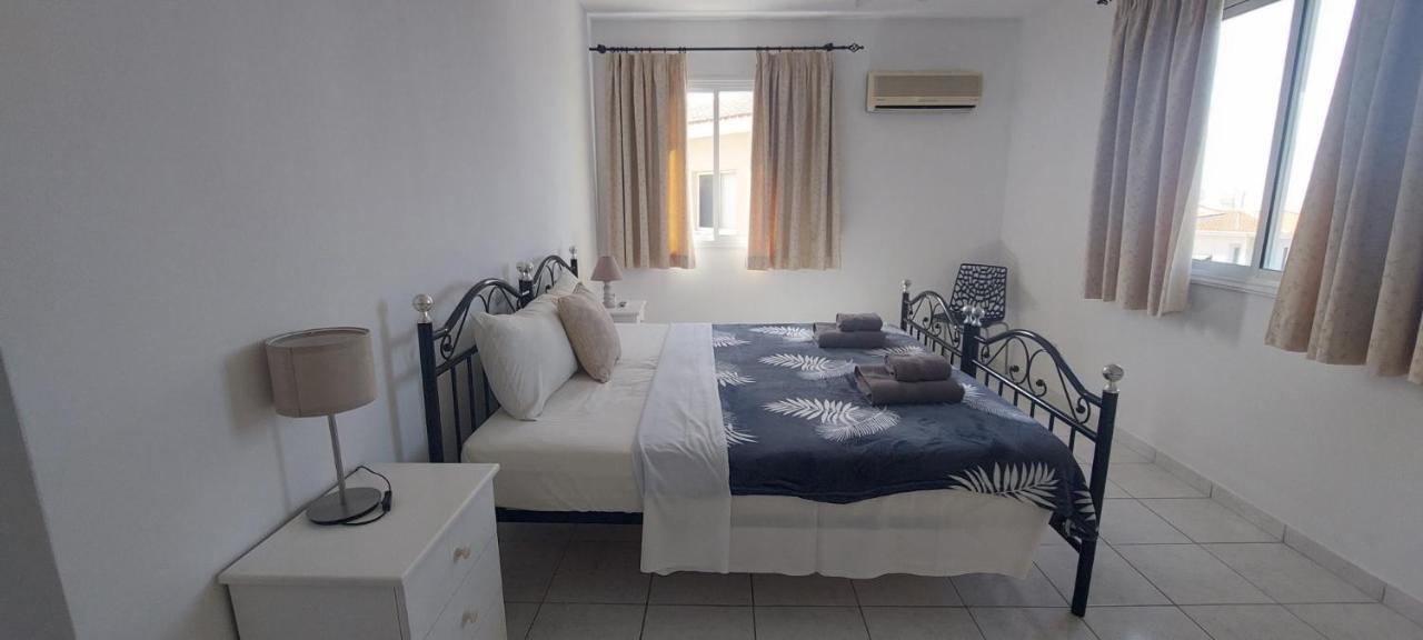 Spacious 2 Bedroom Apartment Peyia Dış mekan fotoğraf